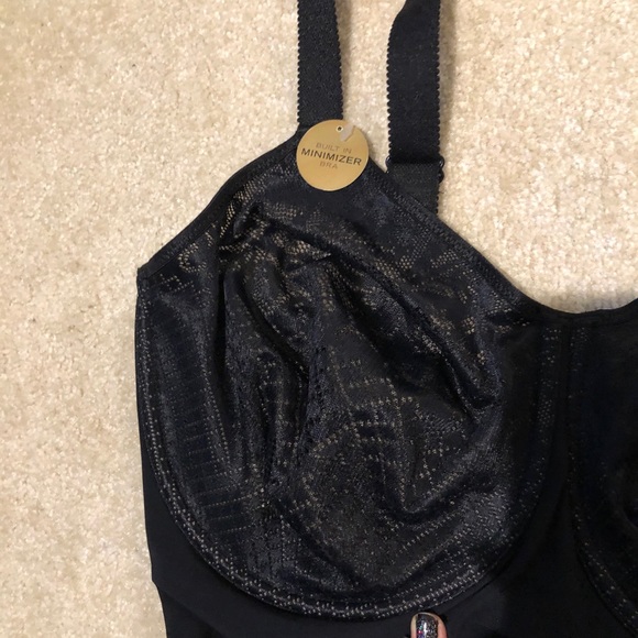 Wacoal Black Bodysuit Shapewear With Minimizer Bra - Picture 2 of 7
